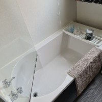 Lochiebank Place, Auchtermuchty, Cupar KY14 7BJ: Bathroom